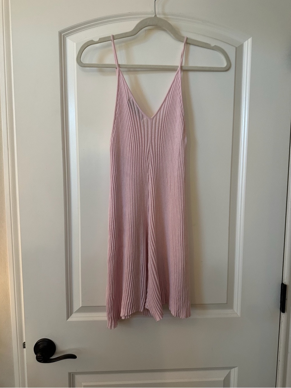 Sleeveless Pale Pink Ribbed Midi Slip Dress with V-Neck